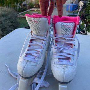 Kids ice skates